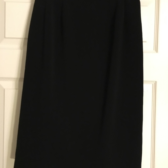 Kaspar ASL Fuchsia and Black Skirt Suit - Picture 2 of 2